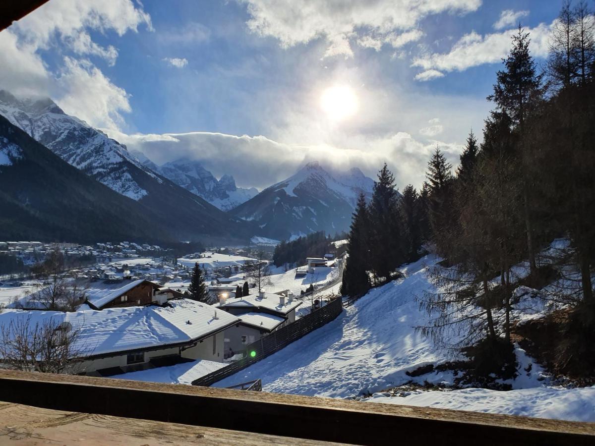 Appartamento Haus Wohleb Fulpmes Esterno foto